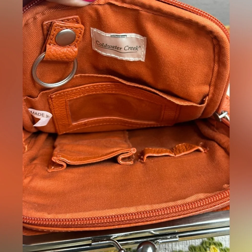 Coldwater Creek Orange Crossbody purse 3 pockets Adjustable strap​ - Picture 3 of 3